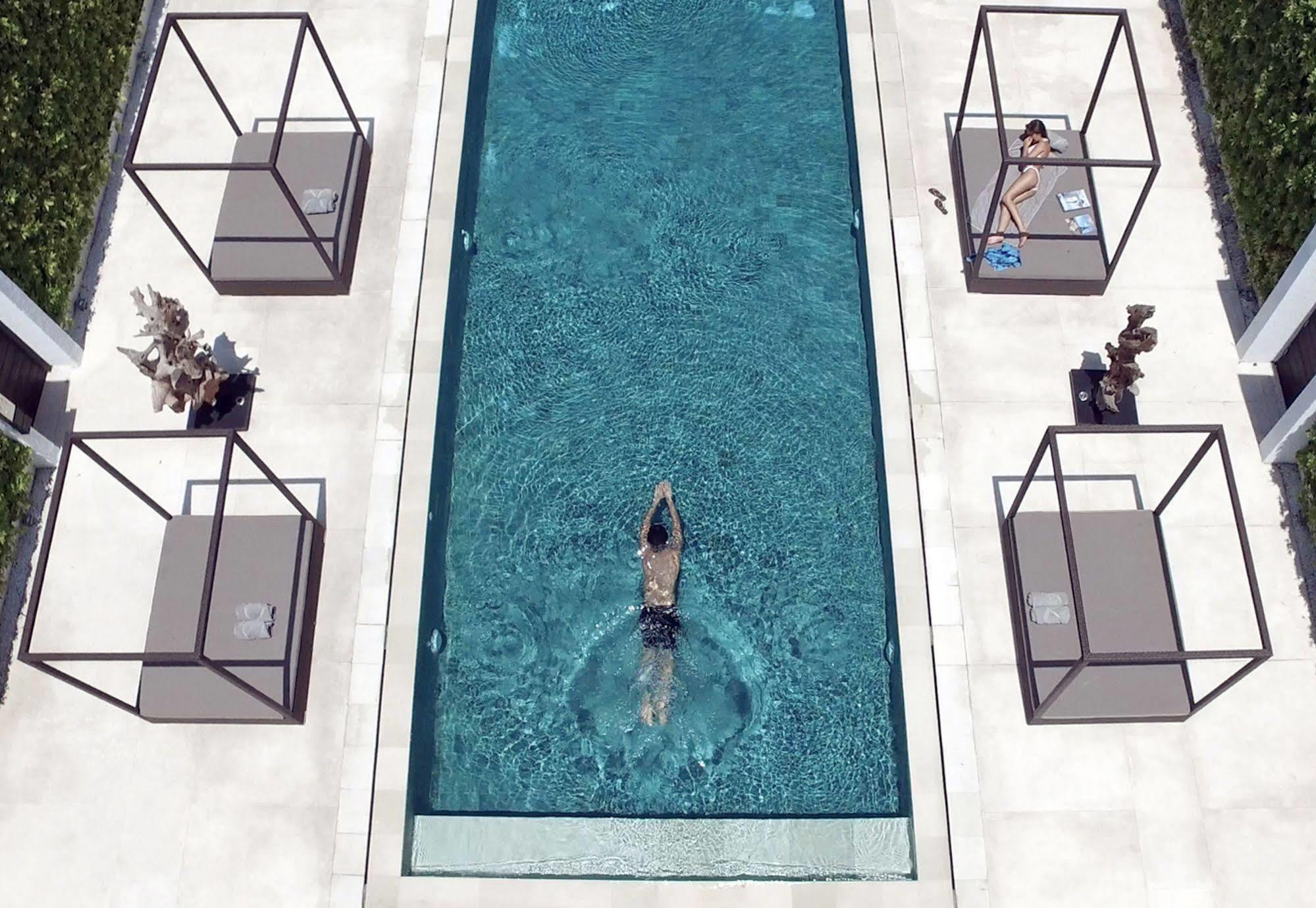 Equilibria Seminyak Villa Luaran gambar