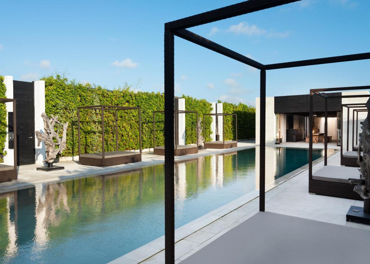 Equilibria Seminyak Villa Luaran gambar